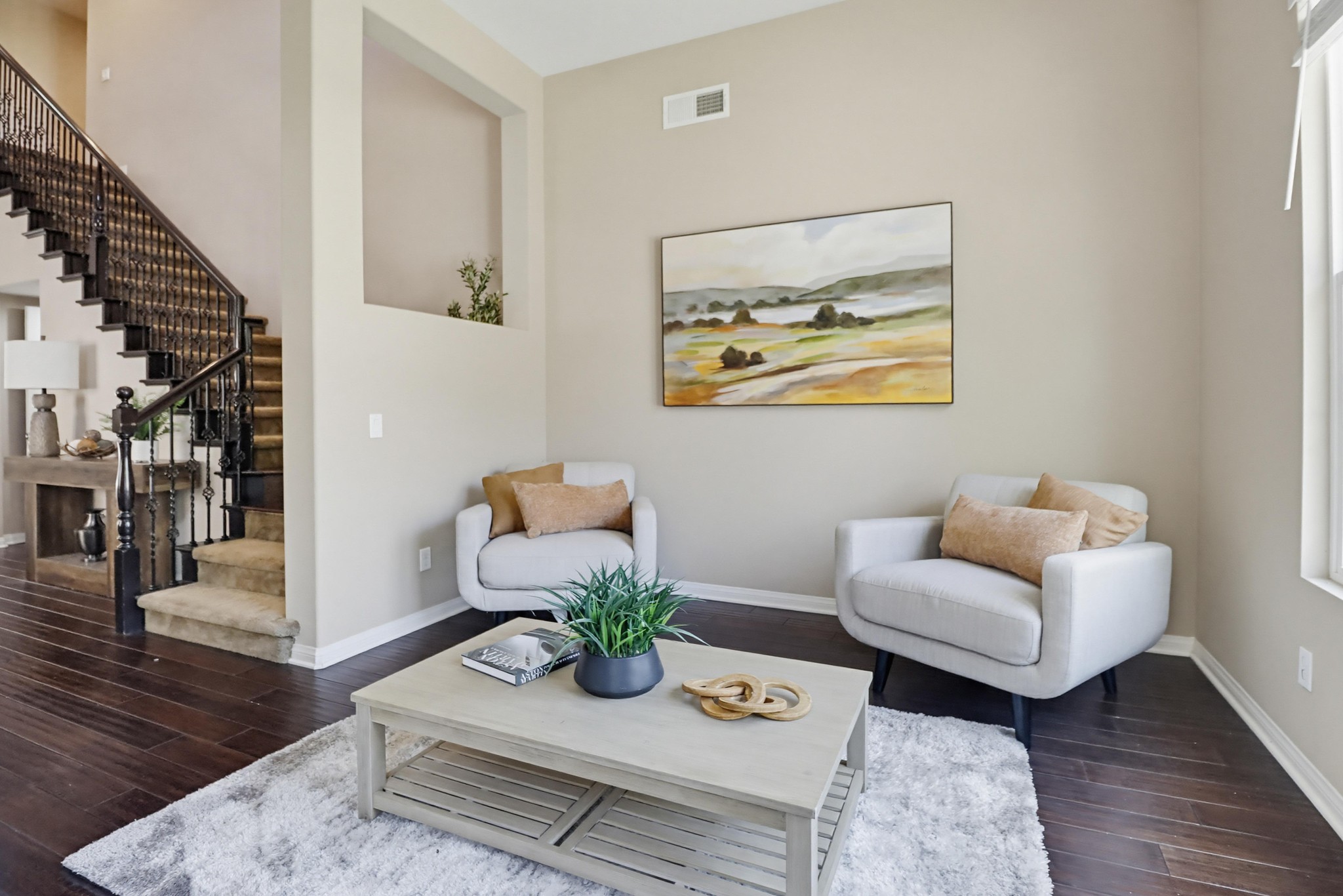 Virtual tour photo 11 of 79 for 1733 Thompson Ave