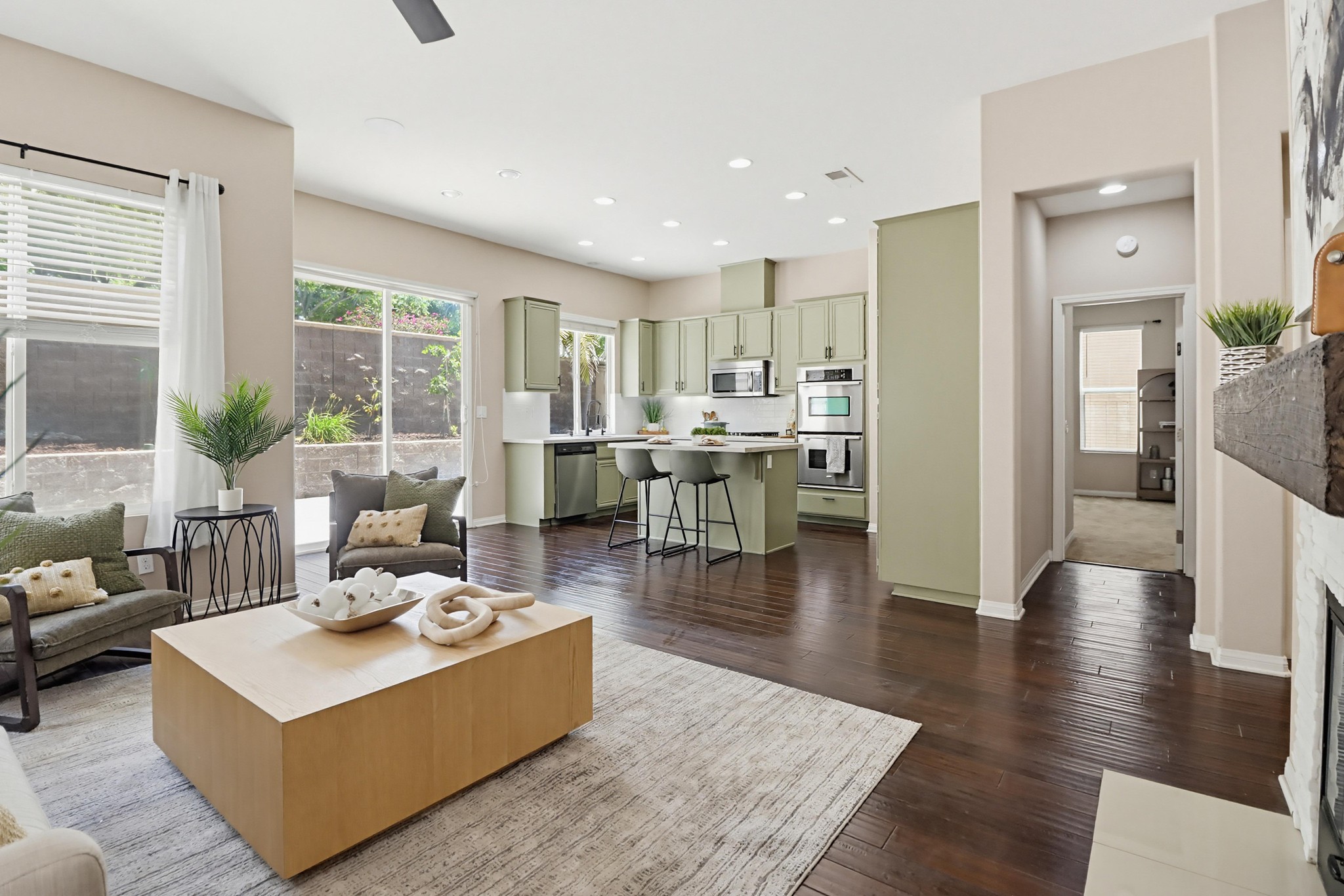 Virtual tour photo 17 of 79 for 1733 Thompson Ave