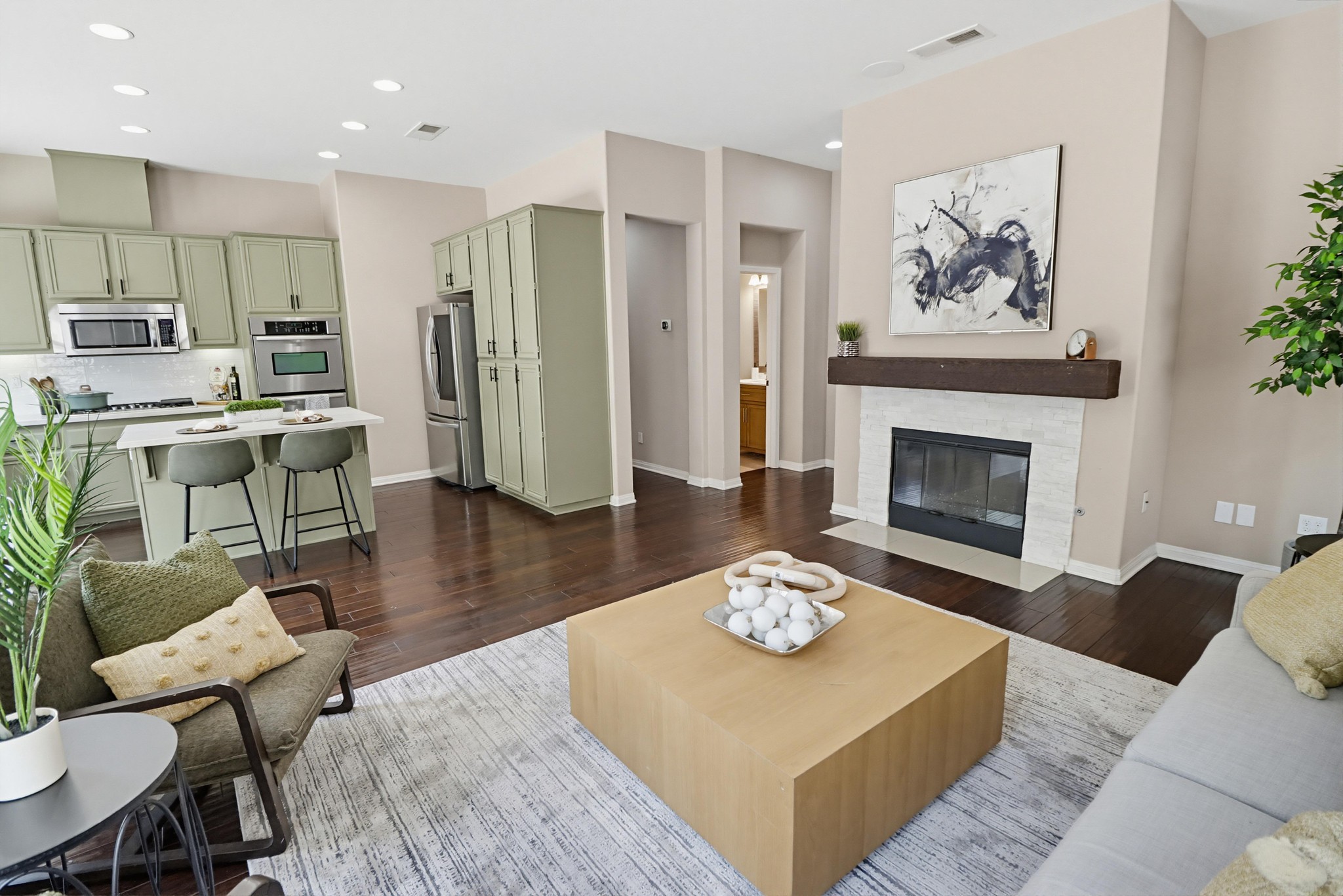 Virtual tour photo 20 of 79 for 1733 Thompson Ave
