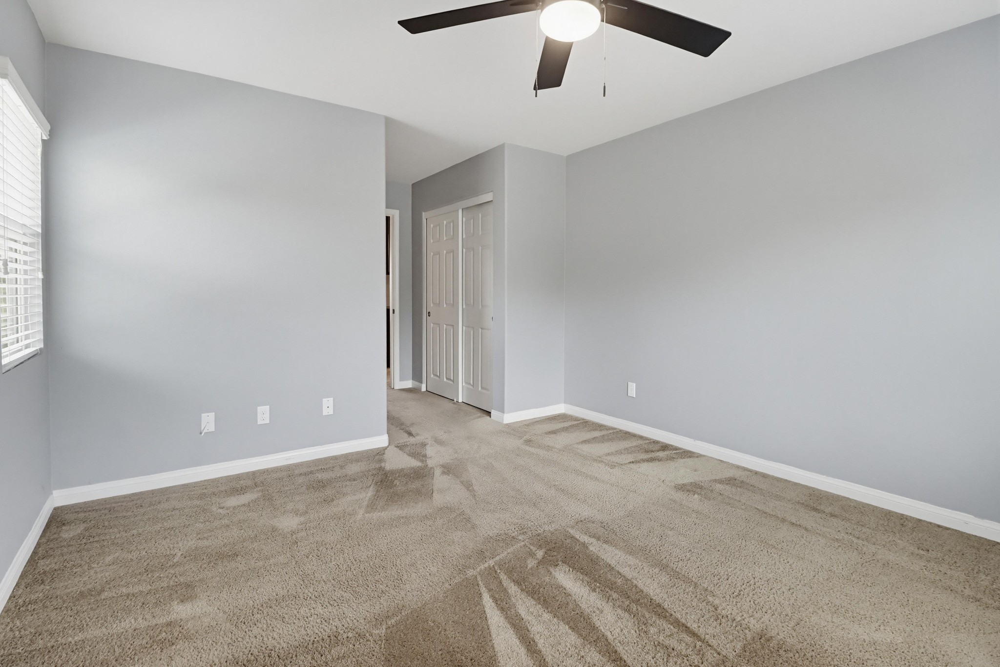 Virtual tour photo 52 of 79 for 1733 Thompson Ave
