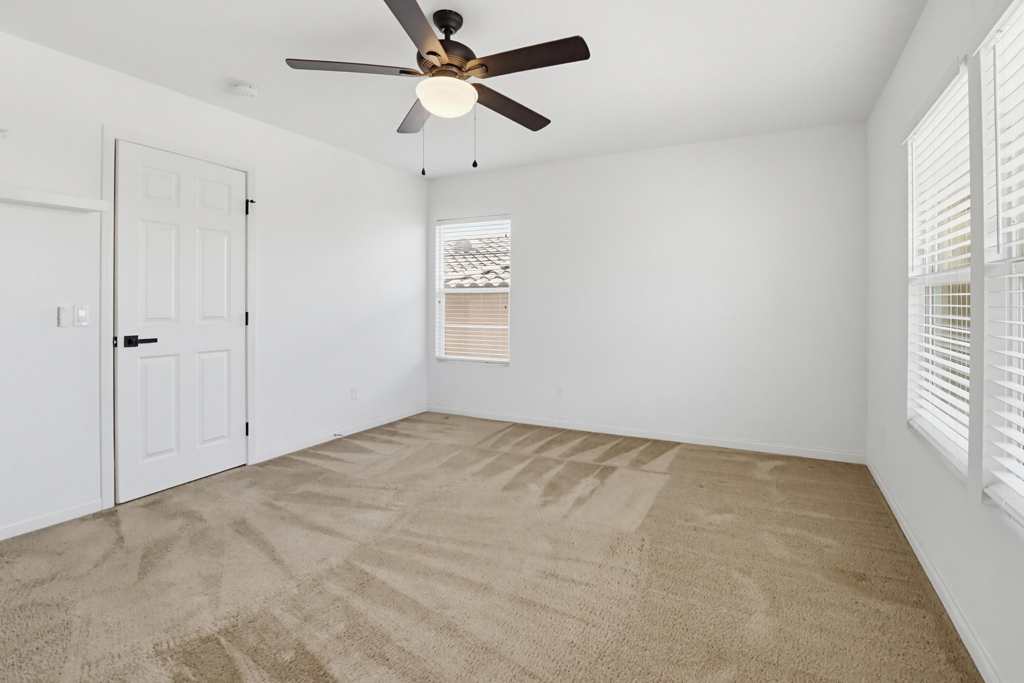 Virtual tour photo 56 of 79 for 1733 Thompson Ave