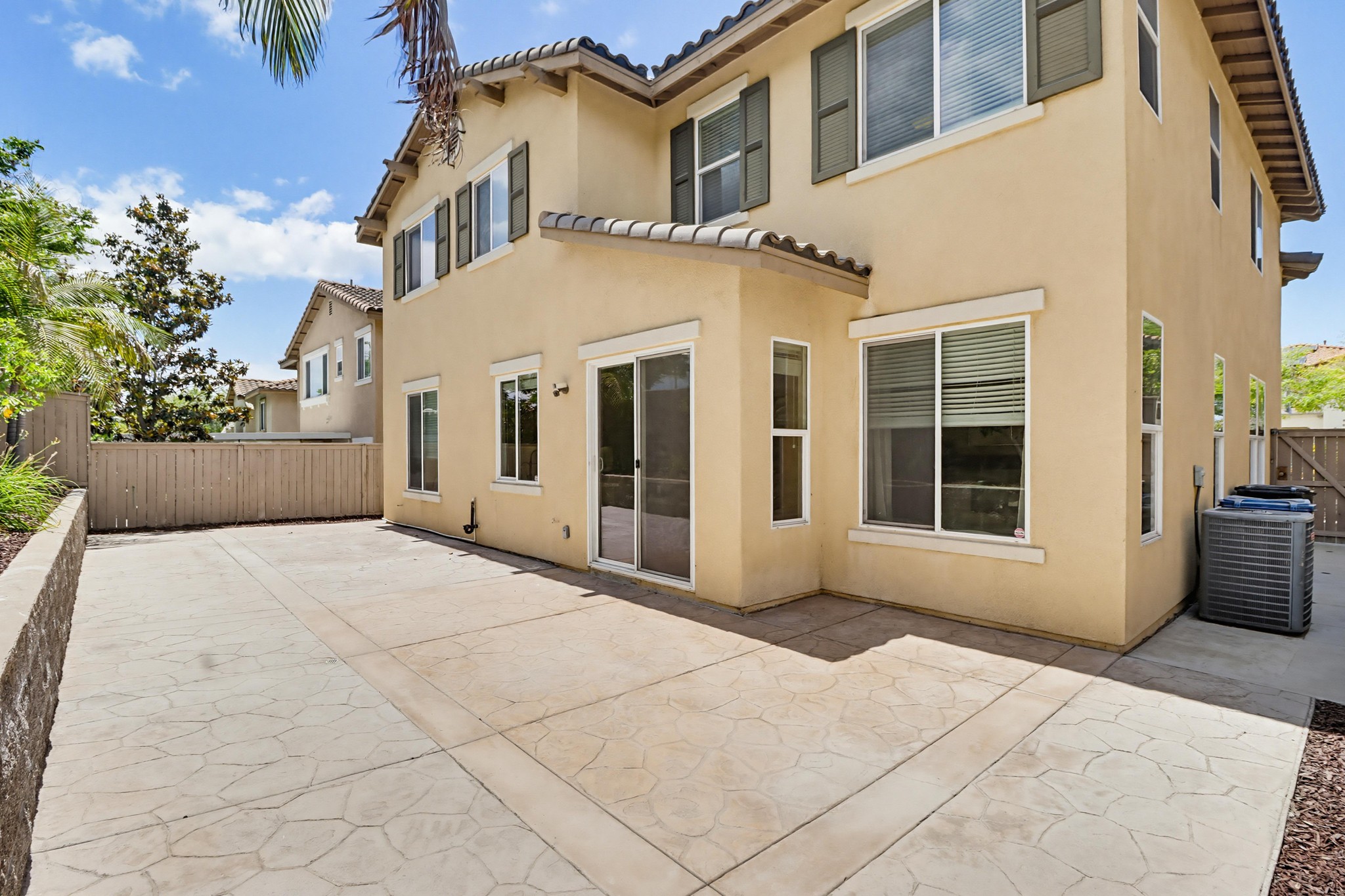 Virtual tour photo 62 of 79 for 1733 Thompson Ave