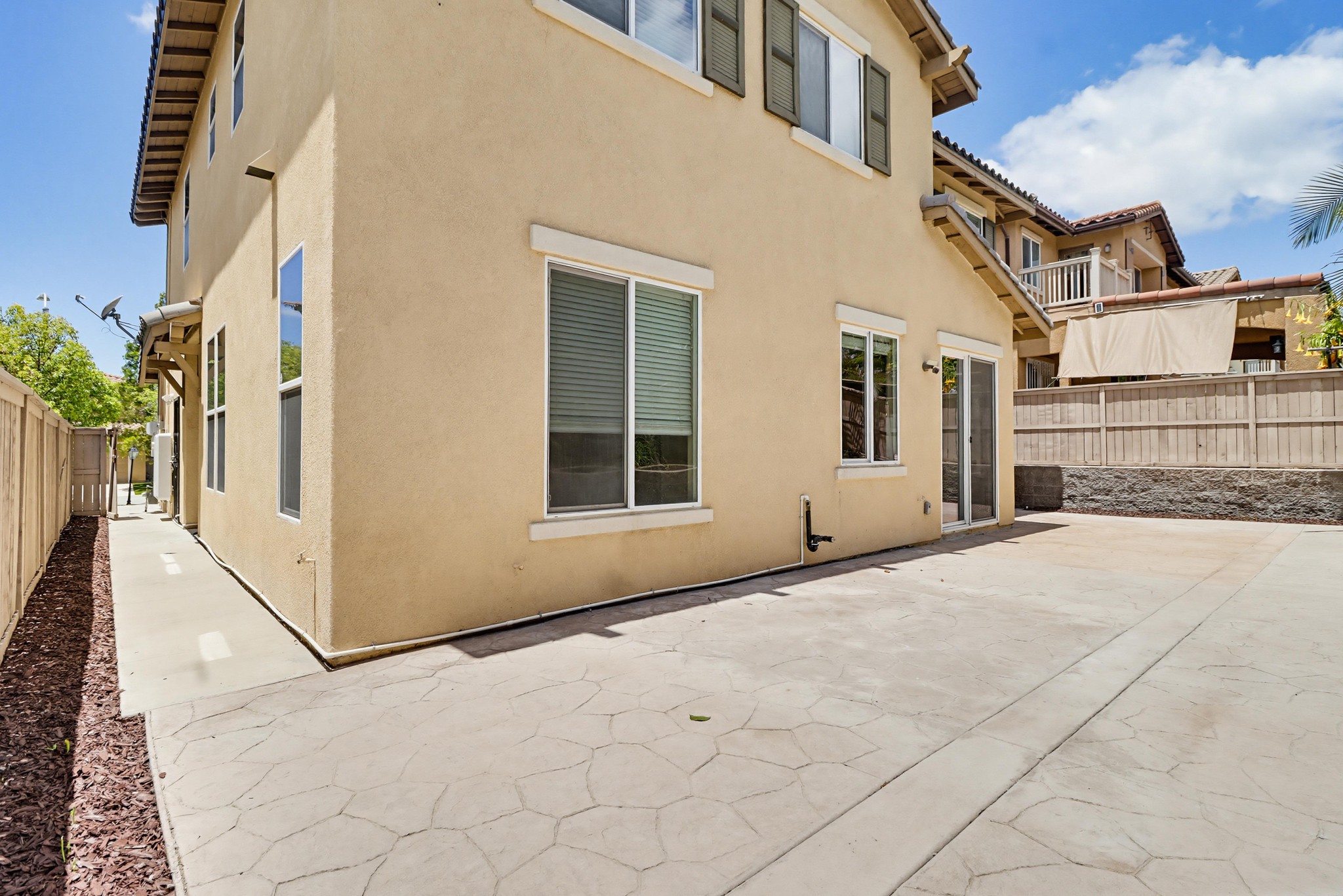 Virtual tour photo 65 of 79 for 1733 Thompson Ave