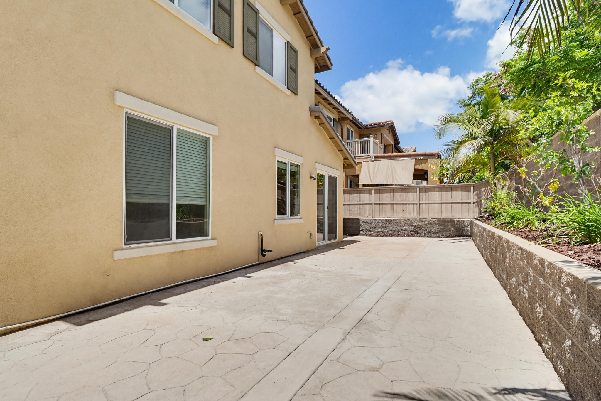Virtual tour photo 66 of 79 for 1733 Thompson Ave