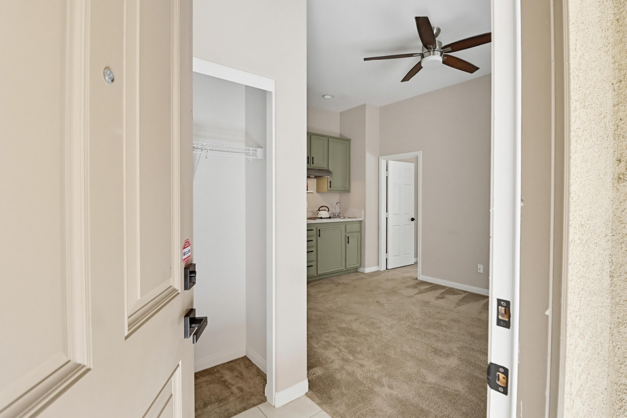 Virtual tour photo 68 of 79 for 1733 Thompson Ave