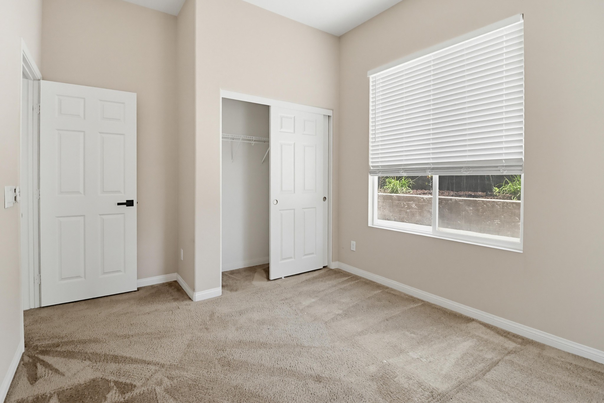 Virtual tour photo 76 of 79 for 1733 Thompson Ave