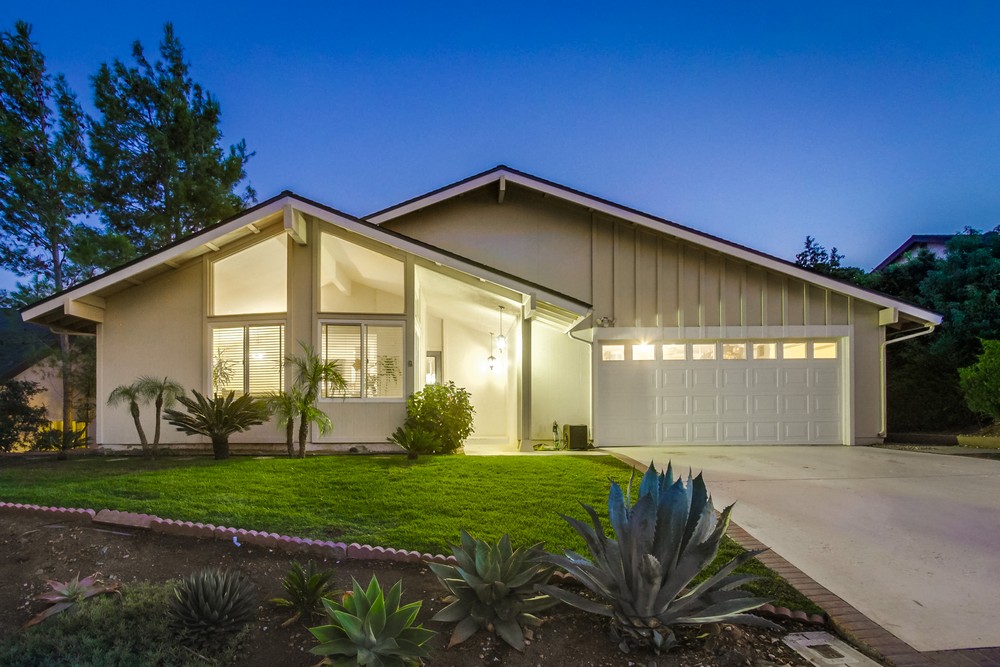 Virtual tour photo 6 of 52 for 17341 Libertad Dr