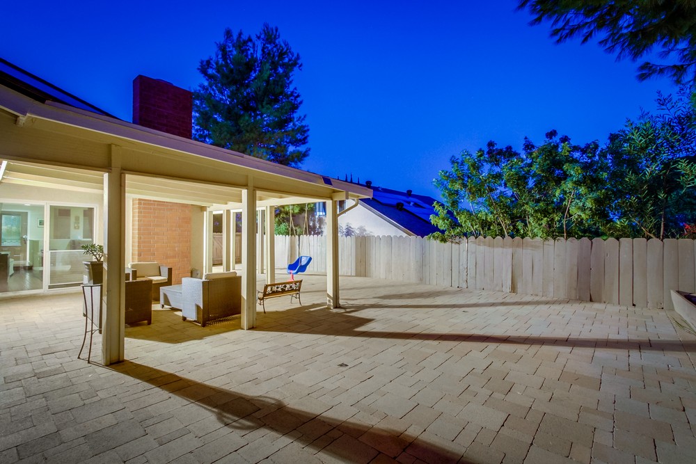 Virtual tour photo 11 of 52 for 17341 Libertad Dr
