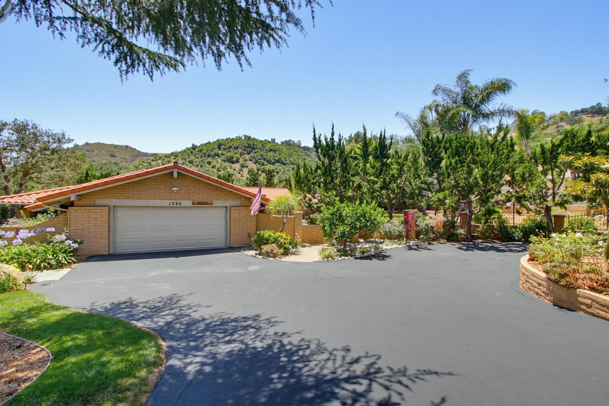 Virtual tour photo 6 of 119 for 1735 Tecalote Dr