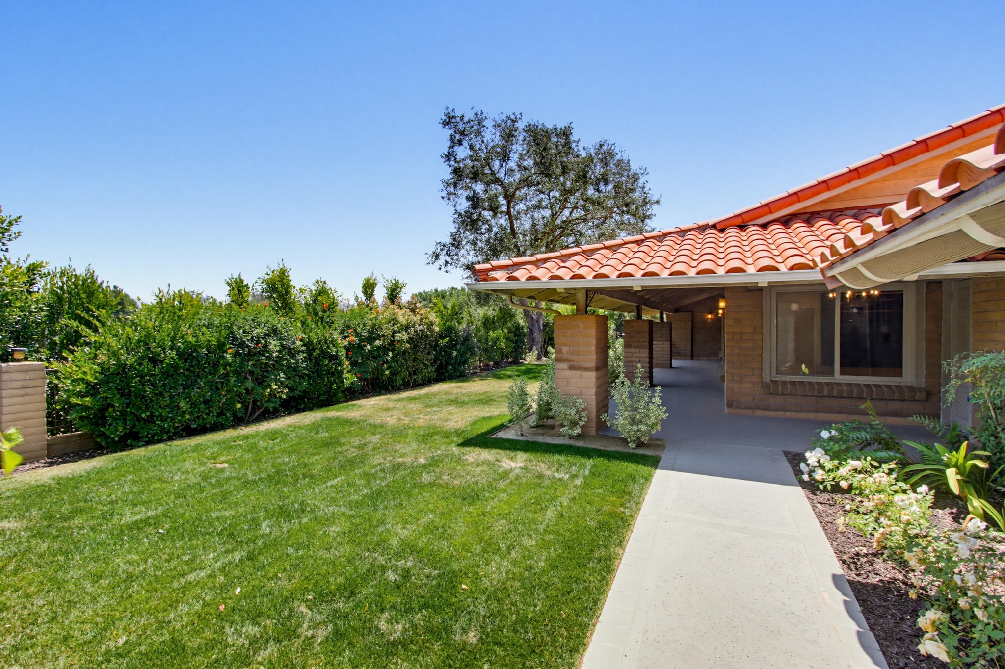 Virtual tour photo 9 of 119 for 1735 Tecalote Dr