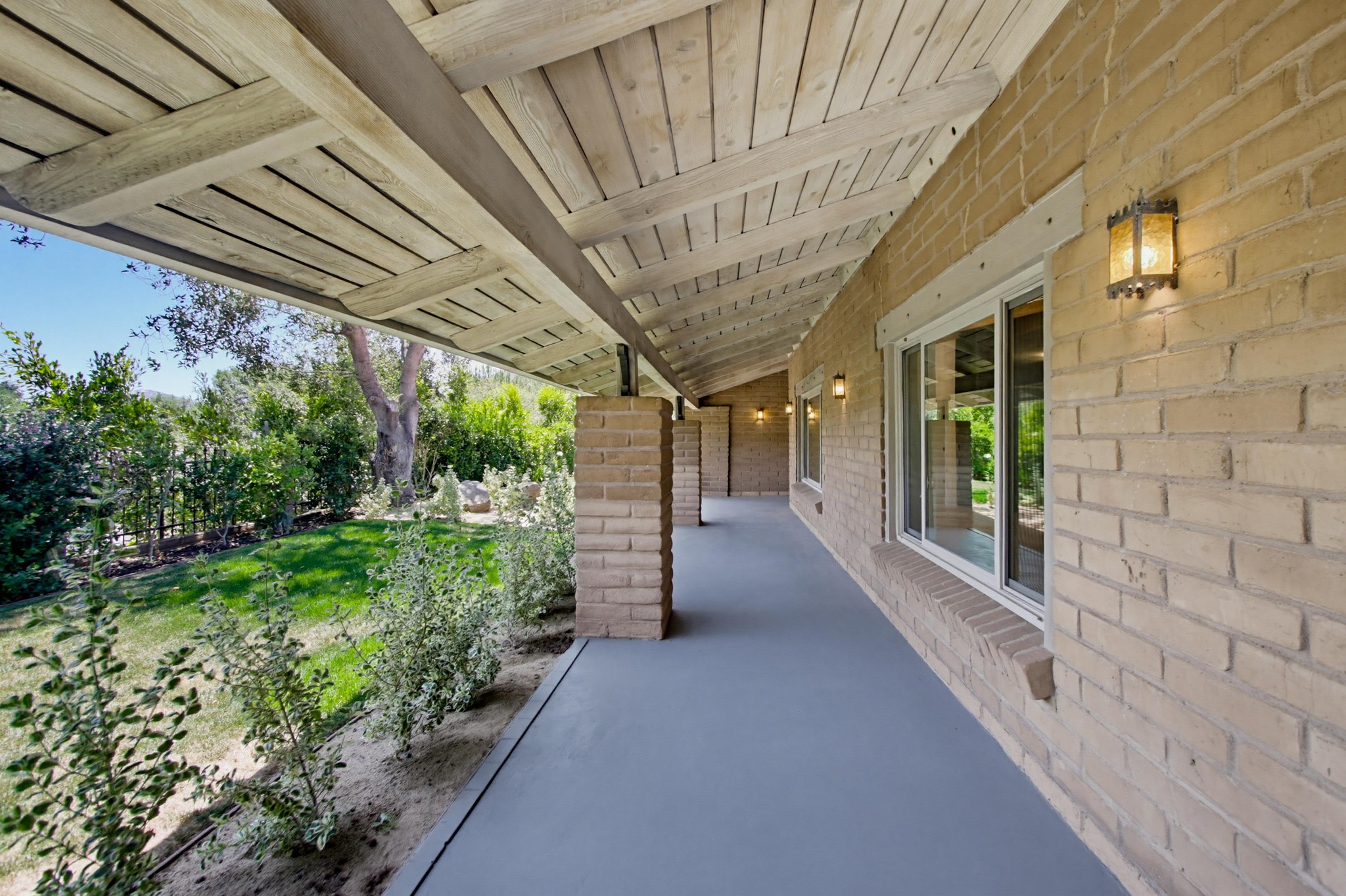 Virtual tour photo 11 of 119 for 1735 Tecalote Dr