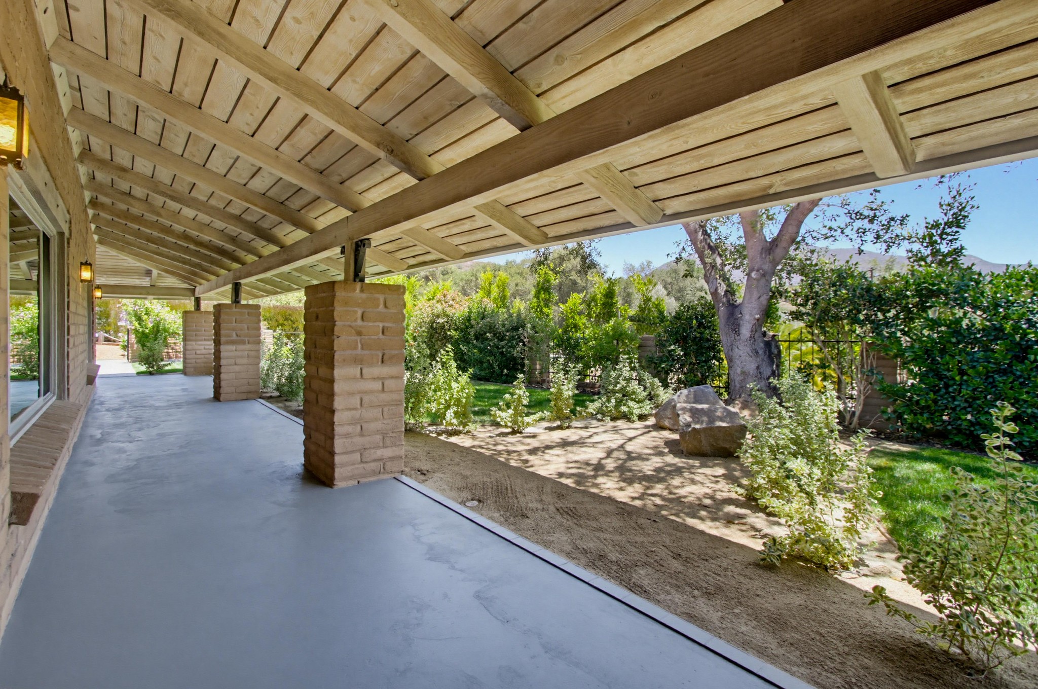 Virtual tour photo 12 of 119 for 1735 Tecalote Dr