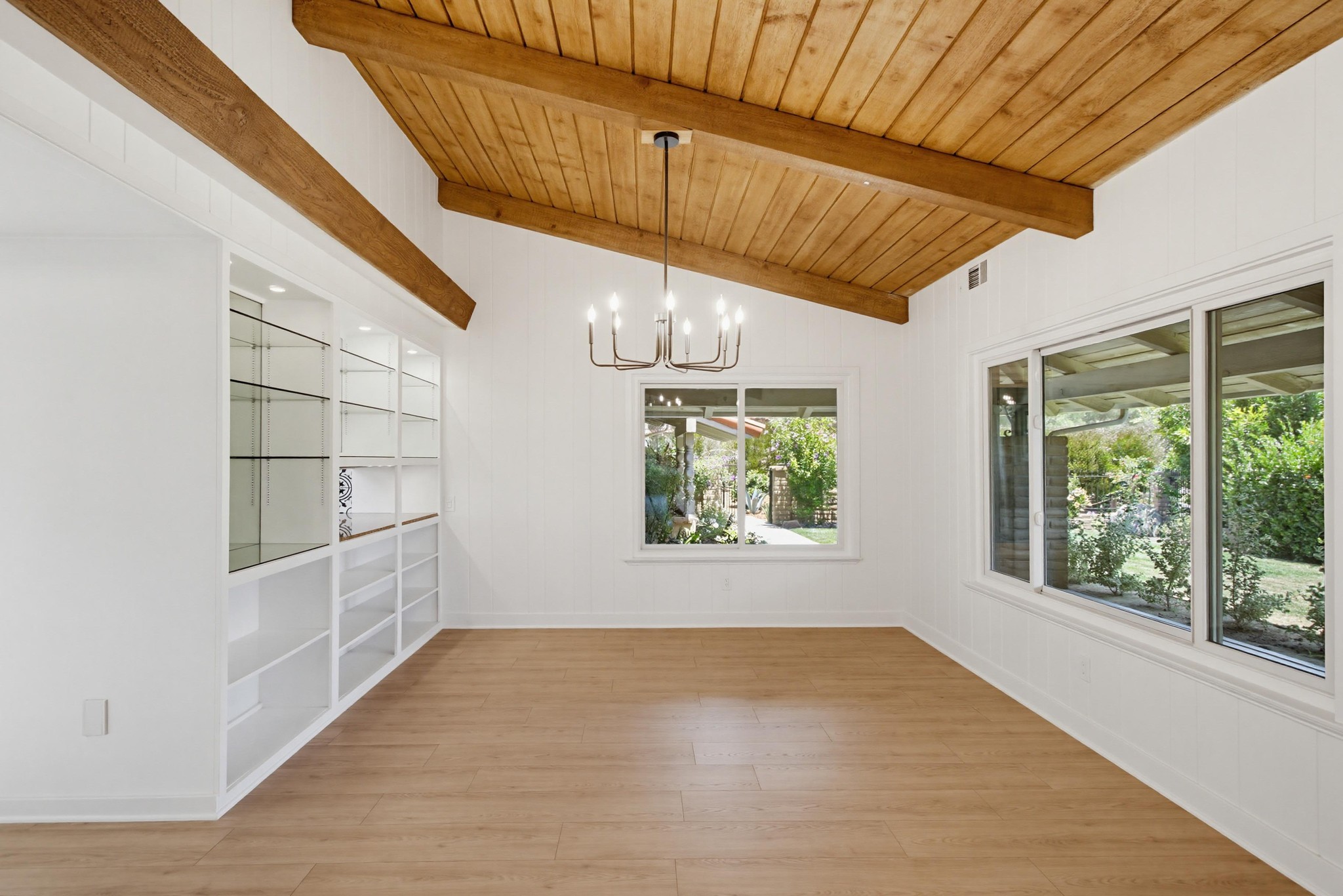 Virtual tour photo 22 of 119 for 1735 Tecalote Dr