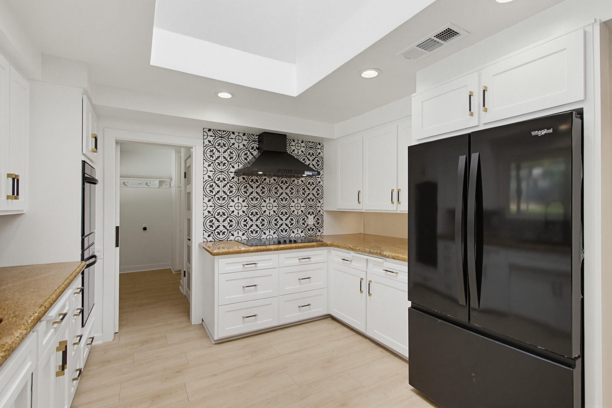 Virtual tour photo 25 of 119 for 1735 Tecalote Dr