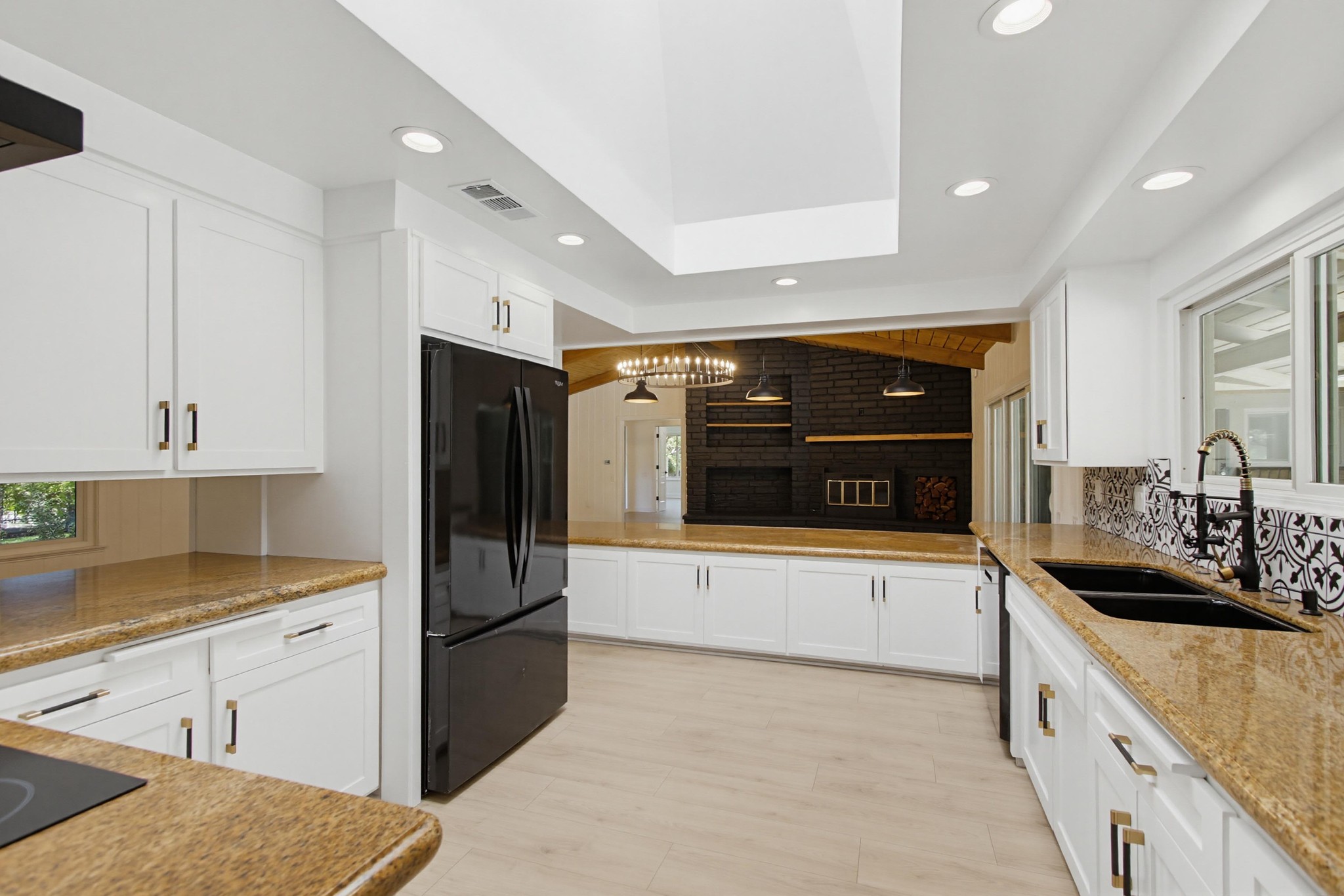 Virtual tour photo 26 of 119 for 1735 Tecalote Dr