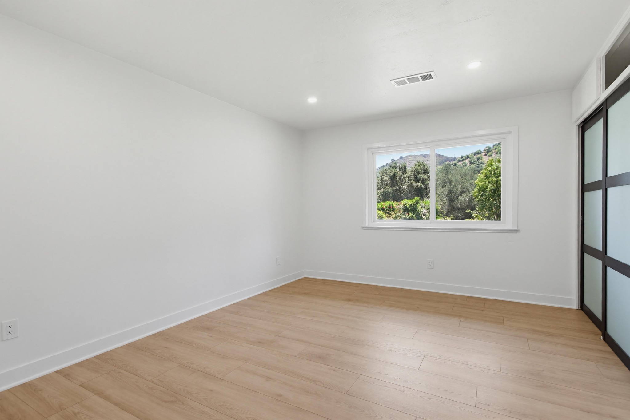 Virtual tour photo 40 of 119 for 1735 Tecalote Dr