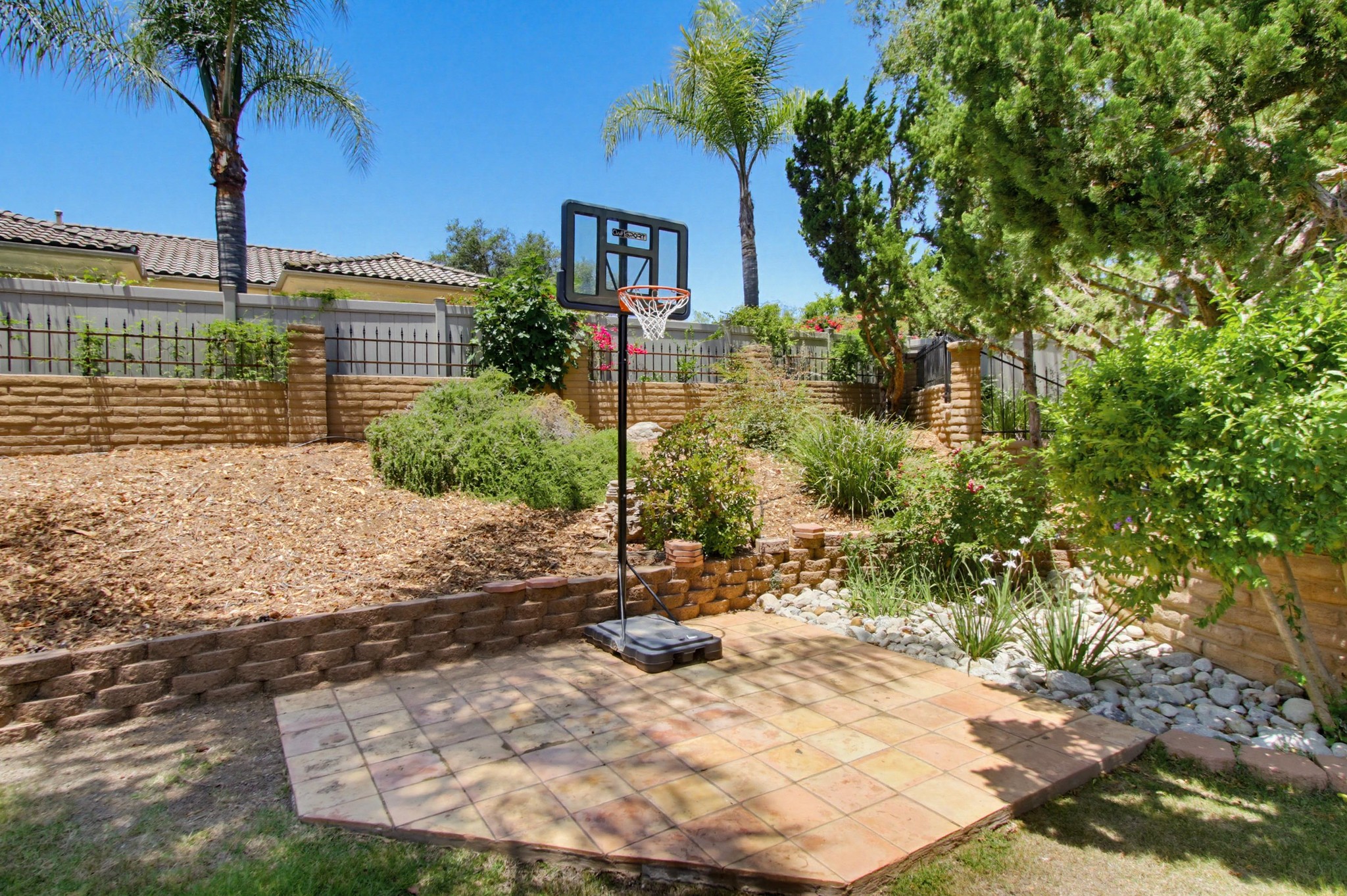Virtual tour photo 78 of 119 for 1735 Tecalote Dr