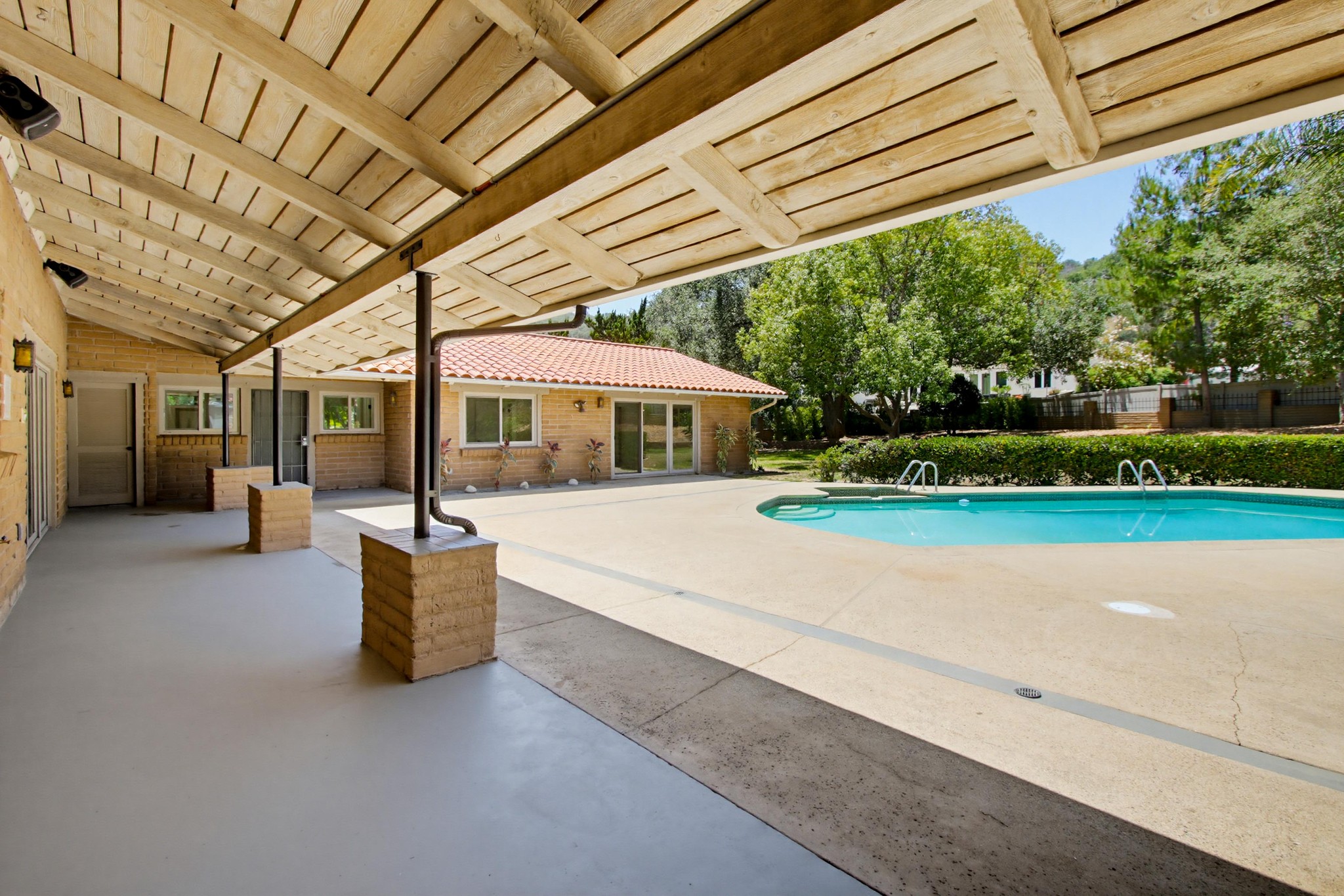 Virtual tour photo 81 of 119 for 1735 Tecalote Dr