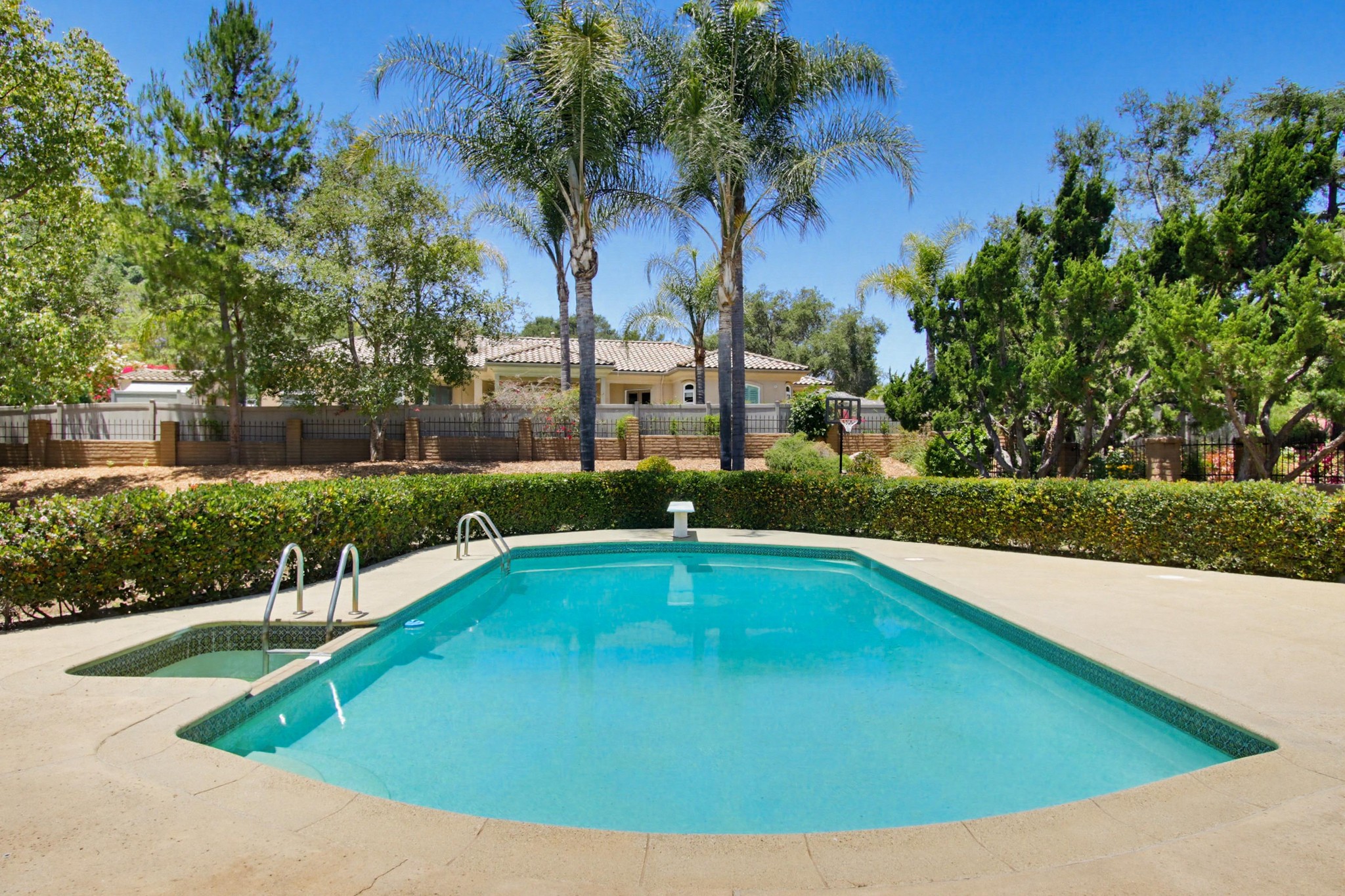 Virtual tour photo 83 of 119 for 1735 Tecalote Dr