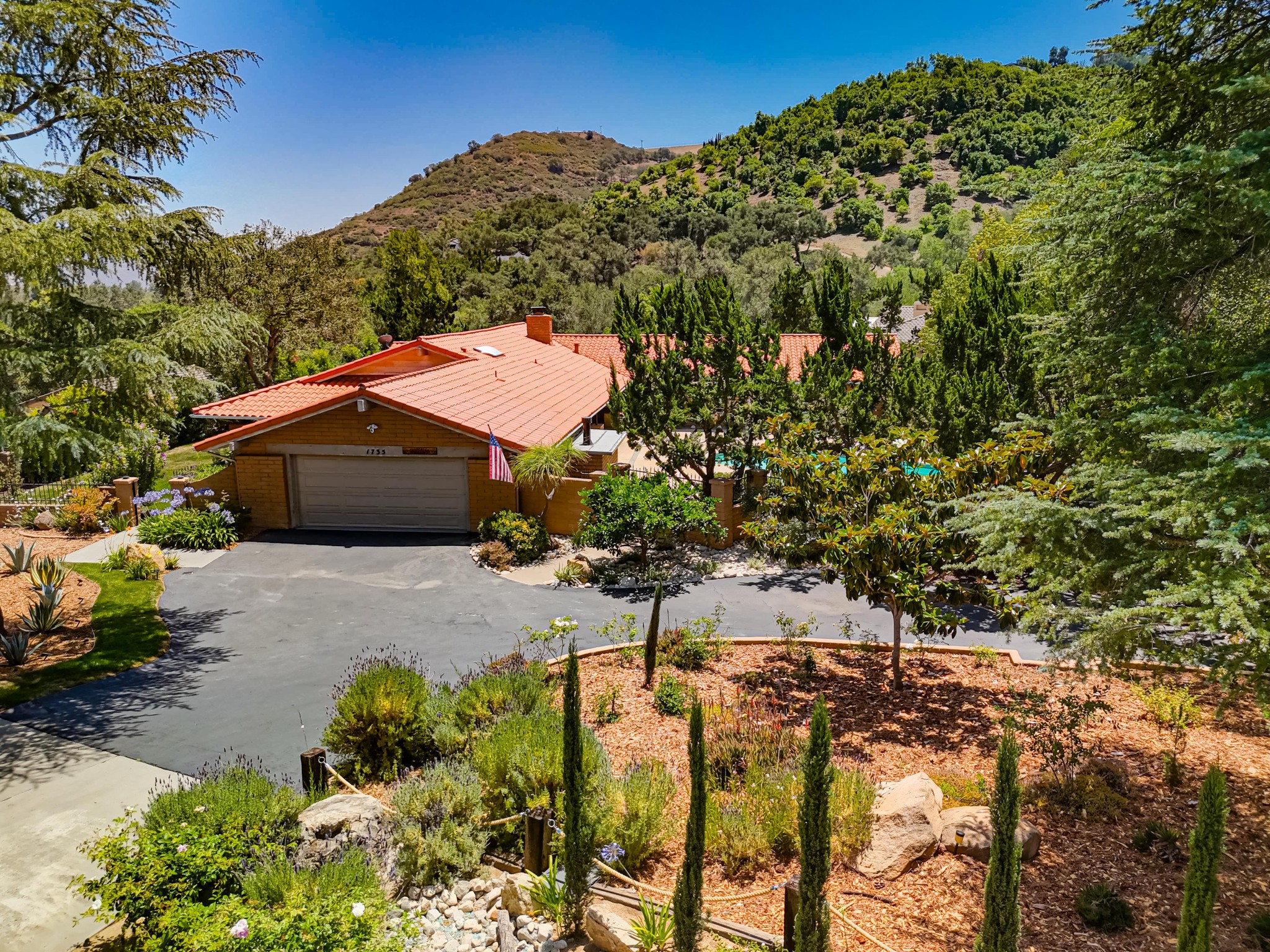 Virtual tour photo 4 of 32 for 1735 Tecalote Dr