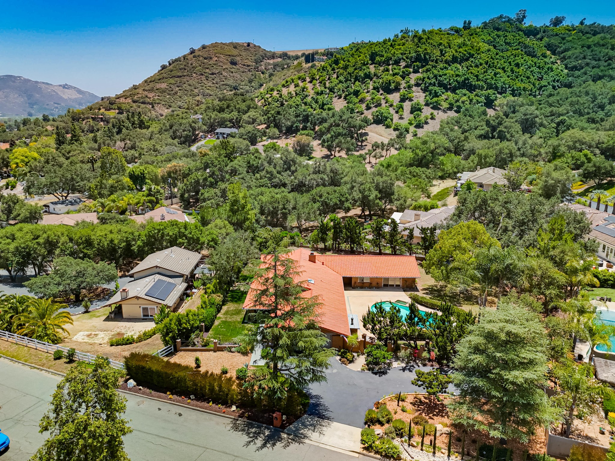 Virtual tour photo 14 of 32 for 1735 Tecalote Dr