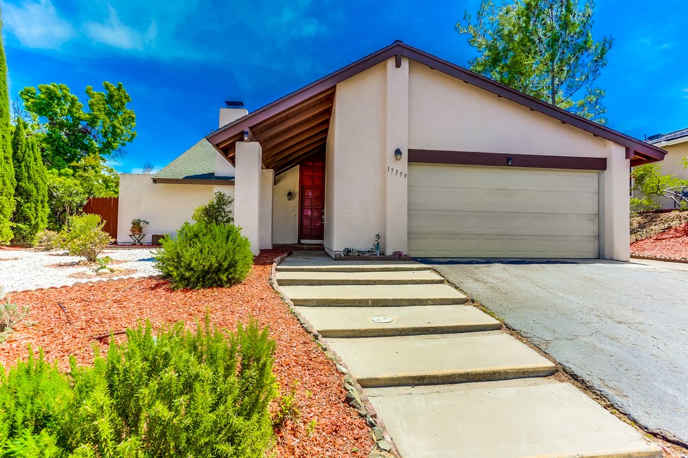 Virtual tour photo 5 of 62 for 17359 Libertad Dr