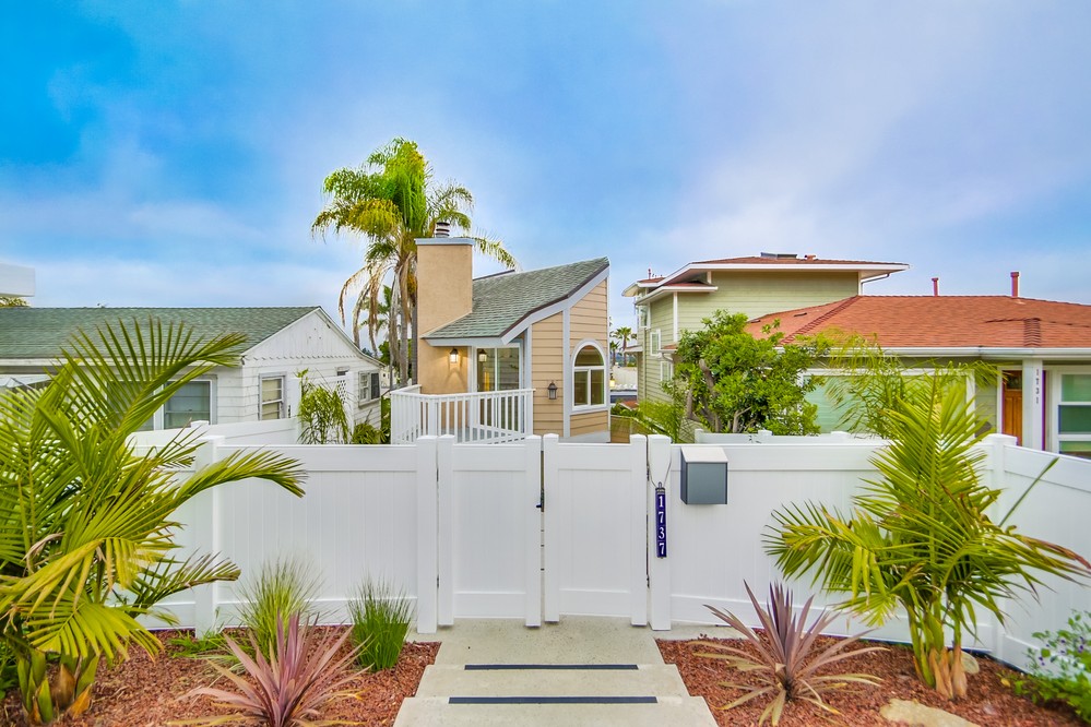 Virtual tour photo 1 of 53 for 1737 Beryl Street