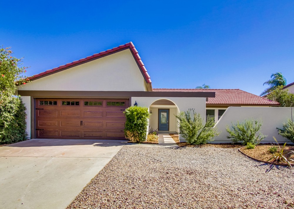 Virtual tour photo 5 of 51 for 17371 Regalo Ln