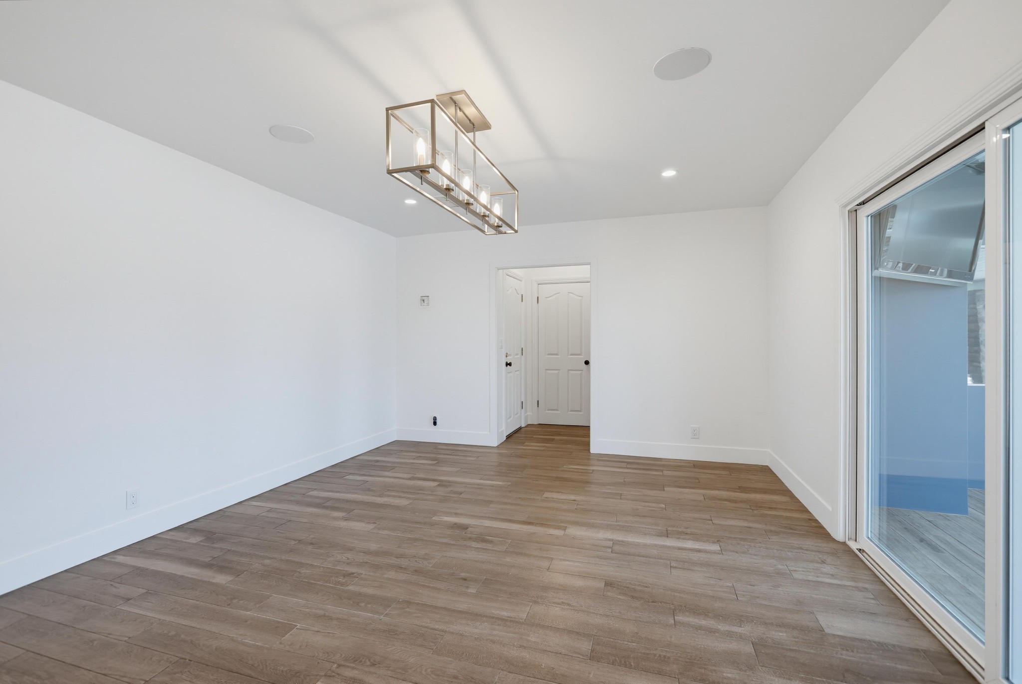 Virtual tour photo 29 of 95 for 17372 Rainier Dr