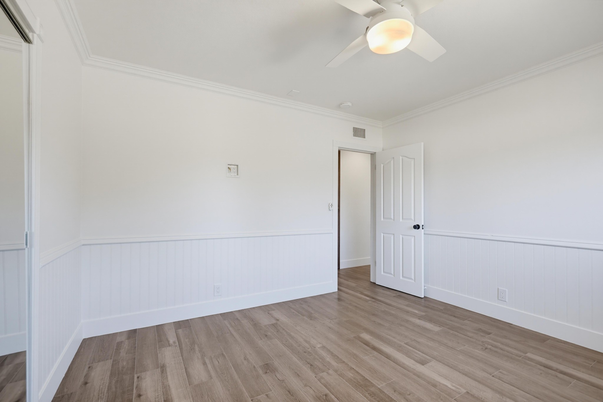 Virtual tour photo 54 of 95 for 17372 Rainier Dr