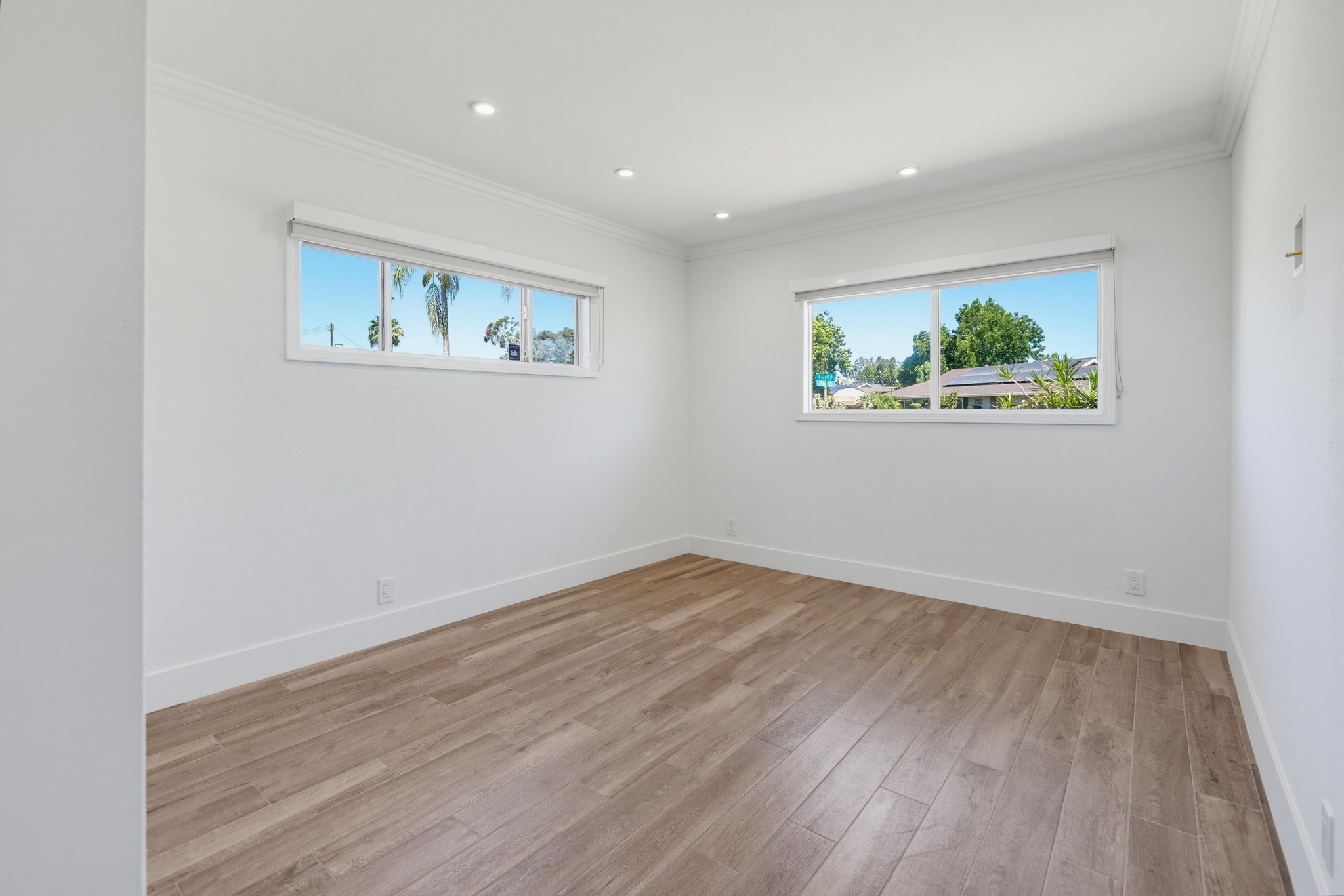 Virtual tour photo 58 of 95 for 17372 Rainier Dr
