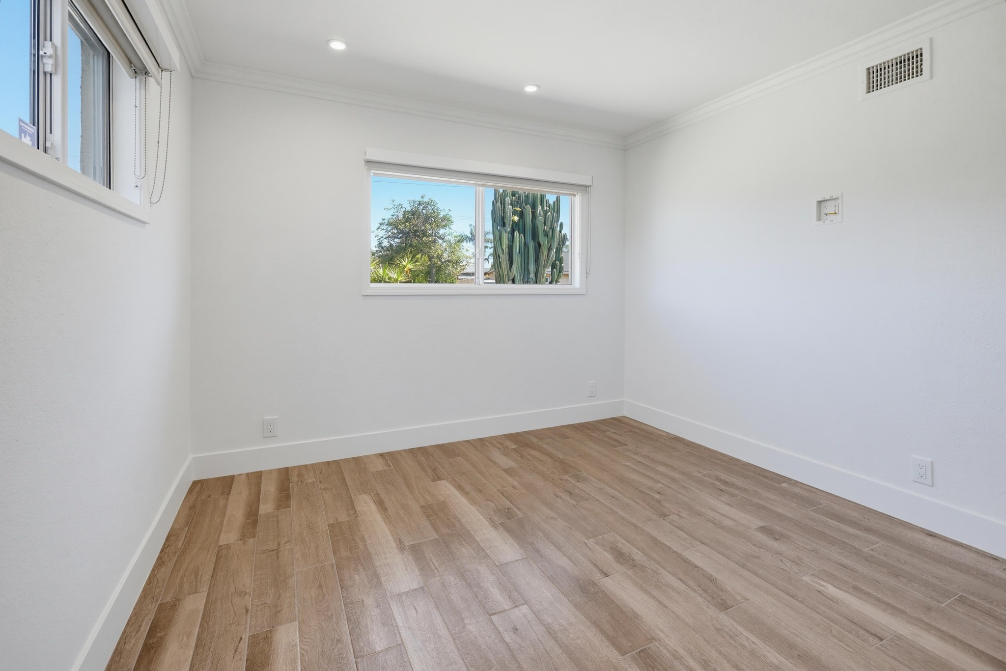 Virtual tour photo 59 of 95 for 17372 Rainier Dr