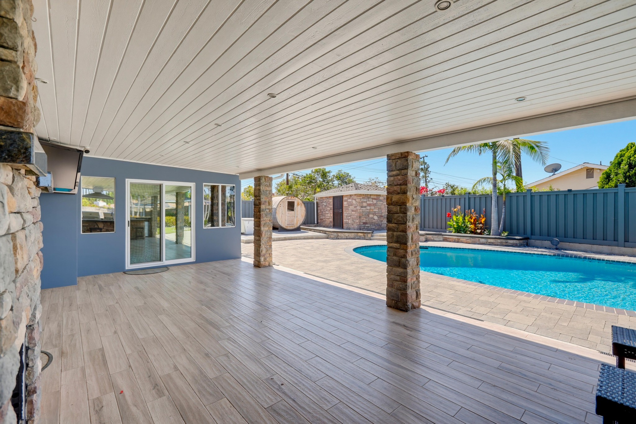 Virtual tour photo 78 of 95 for 17372 Rainier Dr