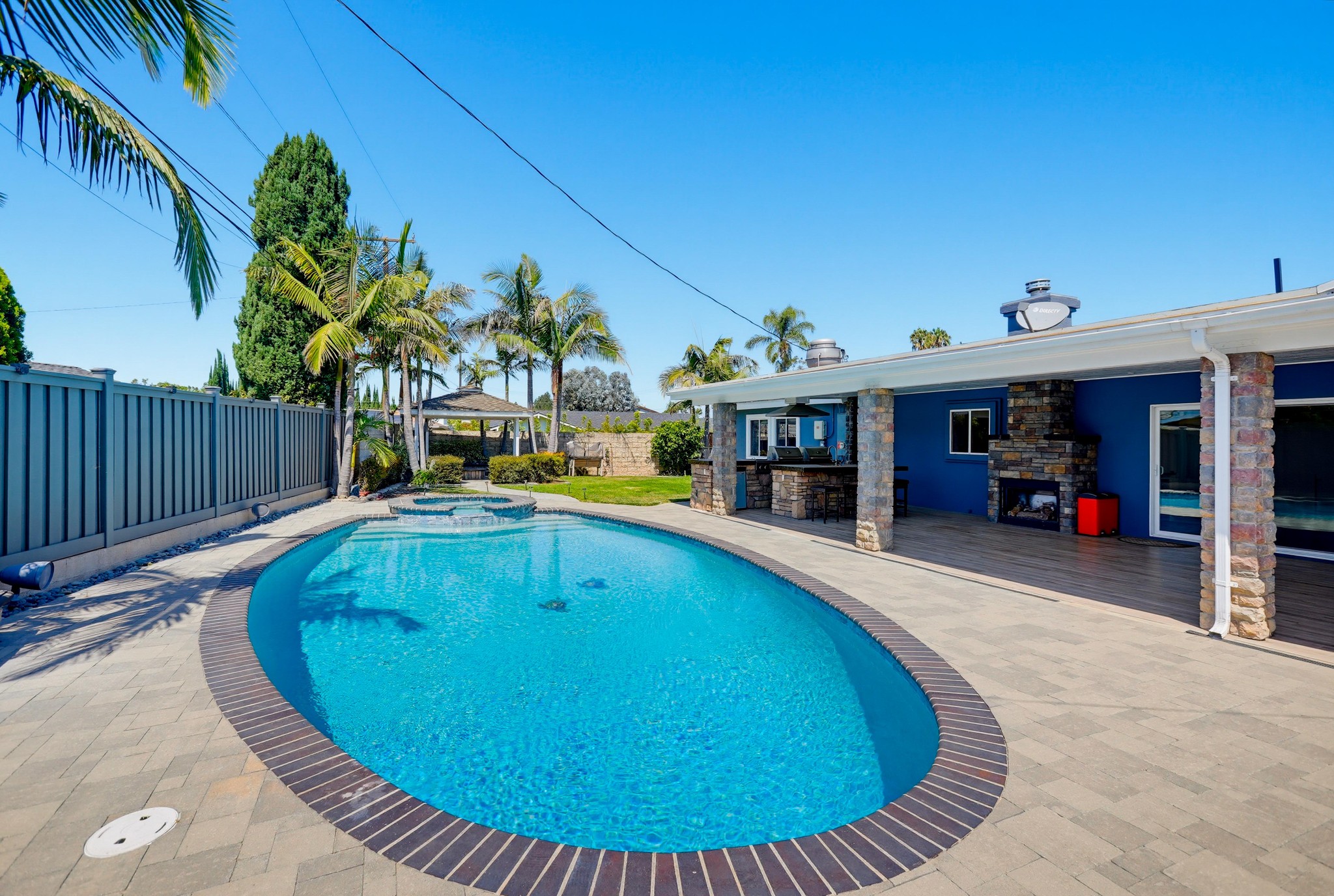 Virtual tour photo 84 of 95 for 17372 Rainier Dr