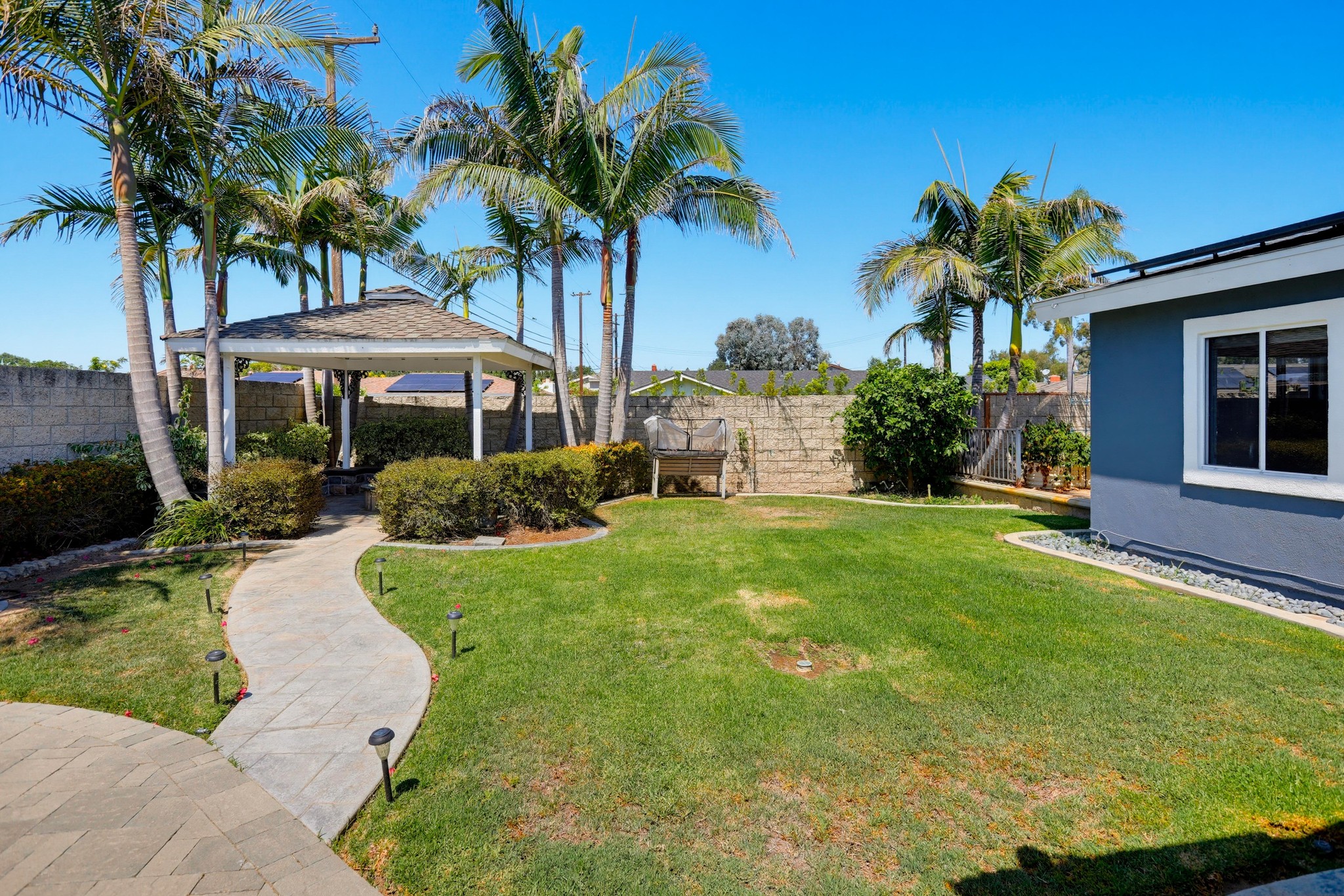 Virtual tour photo 89 of 95 for 17372 Rainier Dr