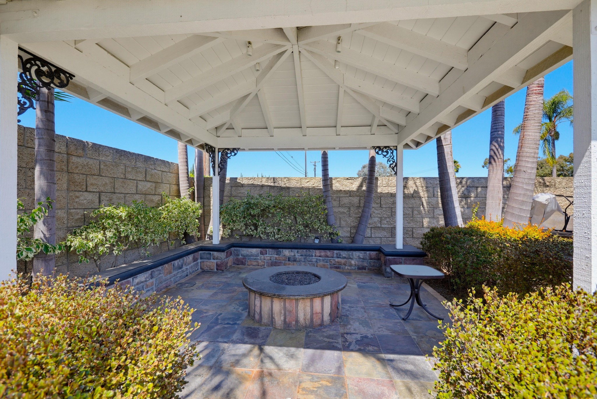 Virtual tour photo 90 of 95 for 17372 Rainier Dr
