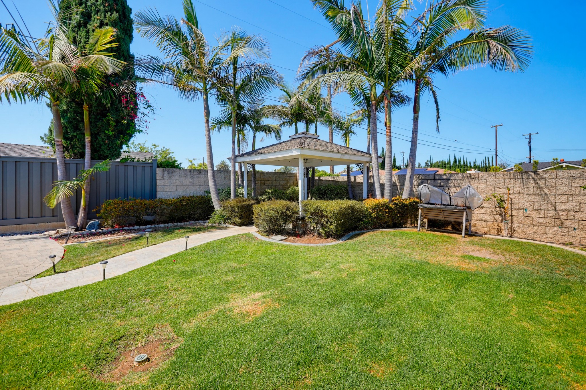 Virtual tour photo 92 of 95 for 17372 Rainier Dr