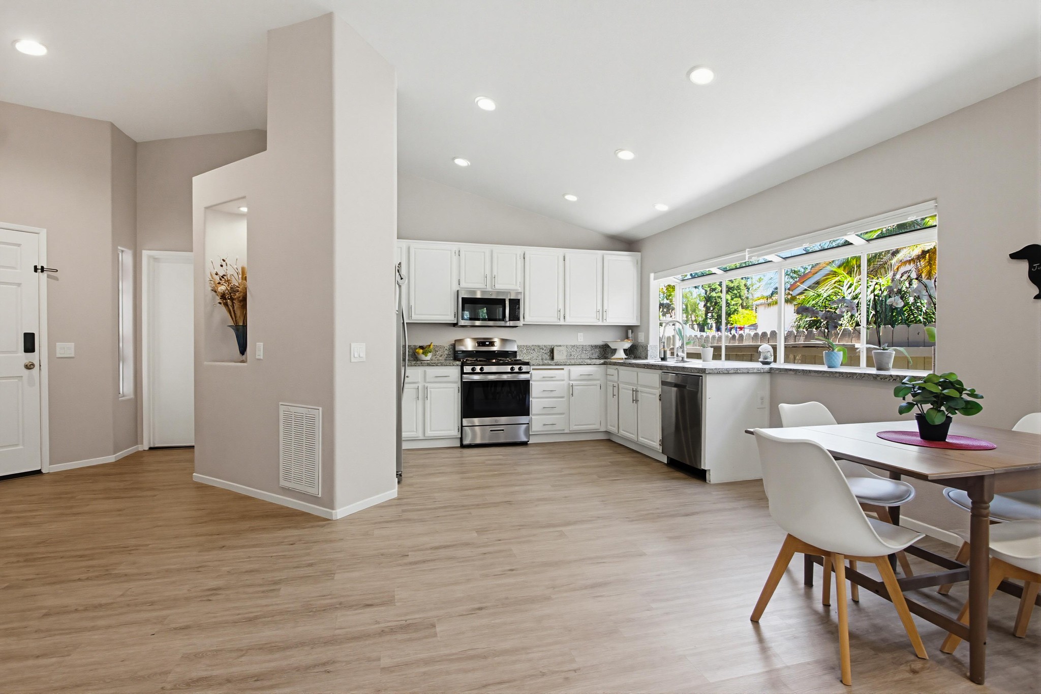 Virtual tour photo 11 of 59 for 1738 Corte Viejo