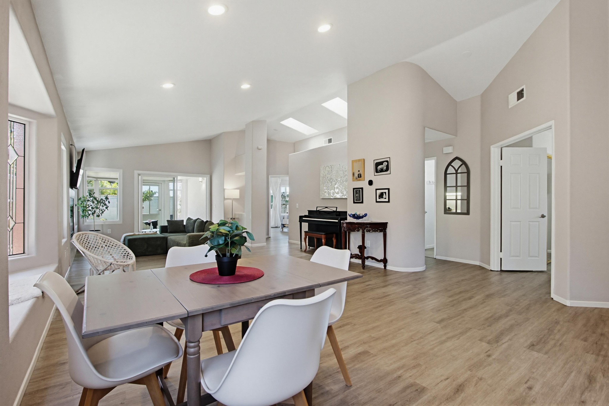 Virtual tour photo 18 of 59 for 1738 Corte Viejo