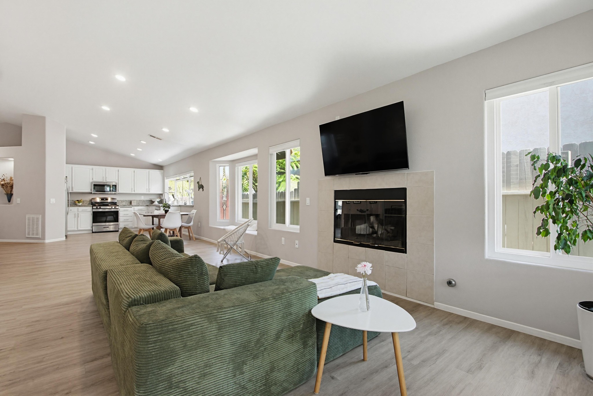 Virtual tour photo 23 of 59 for 1738 Corte Viejo