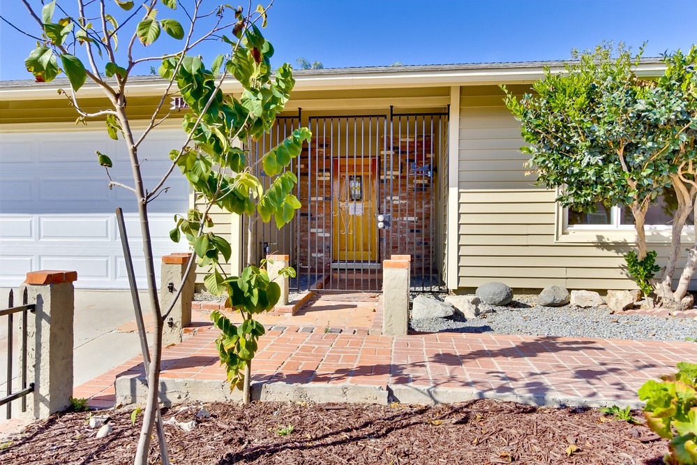 Virtual tour photo 8 of 40 for 1738 Goodwin Dr