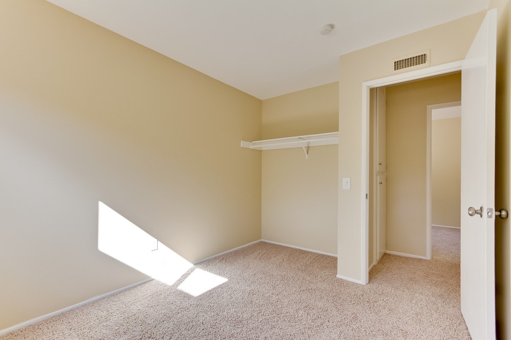 Virtual tour photo 34 of 40 for 1738 Goodwin Dr