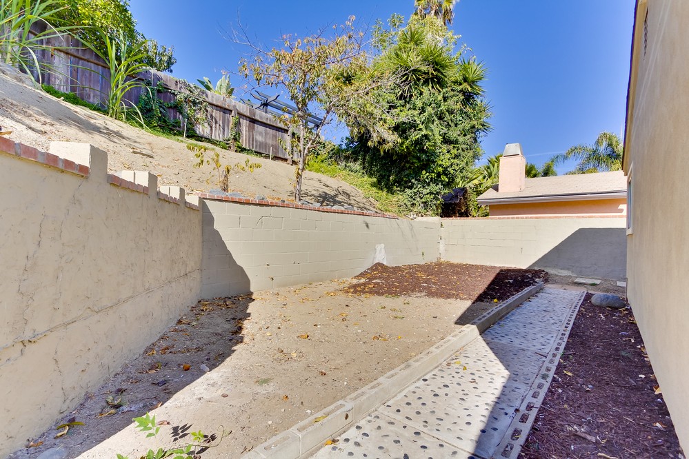 Virtual tour photo 37 of 40 for 1738 Goodwin Dr