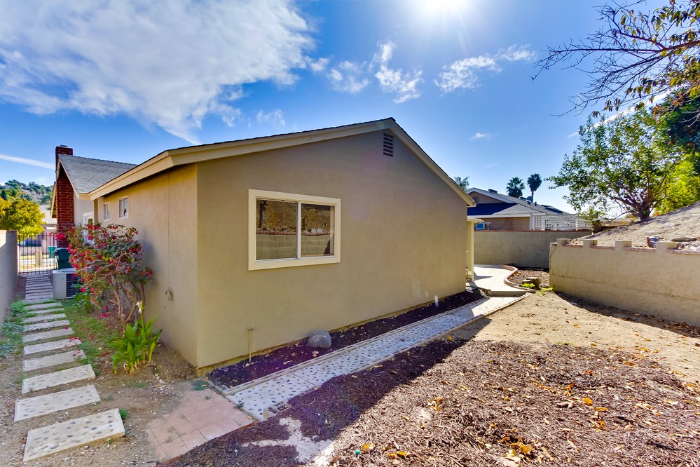 Virtual tour photo 38 of 40 for 1738 Goodwin Dr