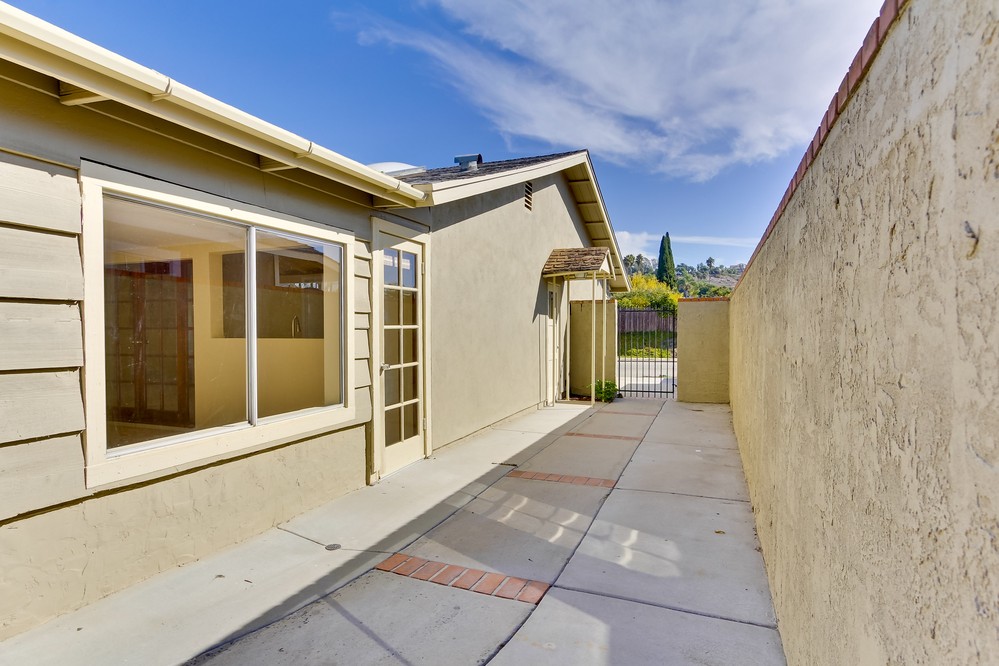 Virtual tour photo 40 of 40 for 1738 Goodwin Dr