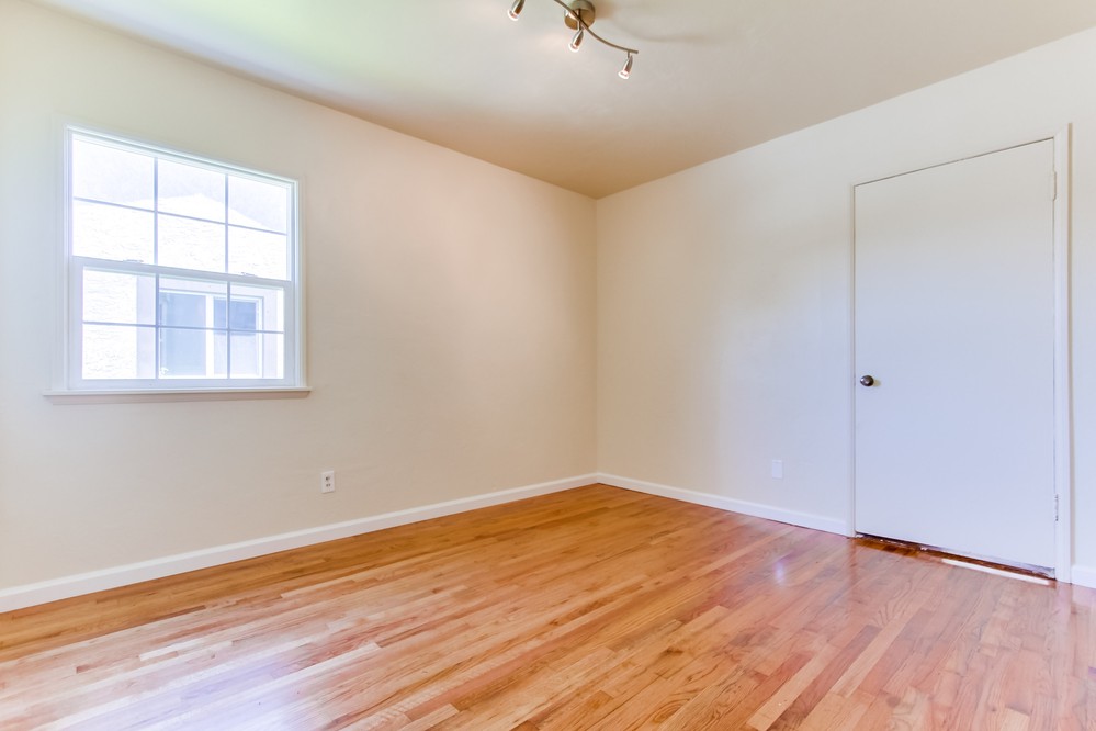 Virtual tour photo 13 of 23 for 1739 Duval Street