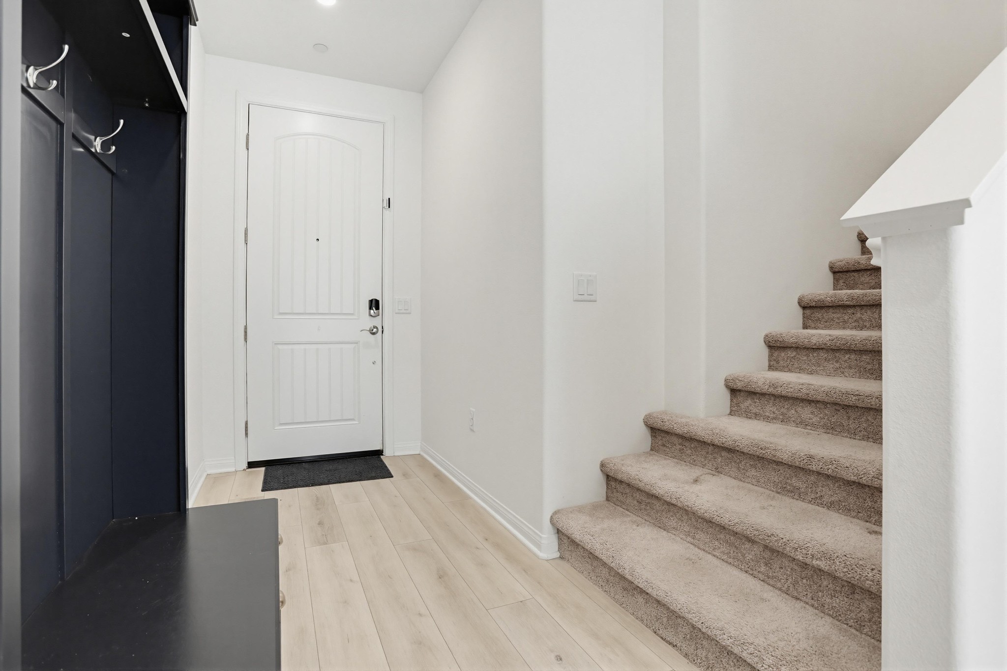 Virtual tour photo 6 of 43 for 1739 Vallye Oak Wy