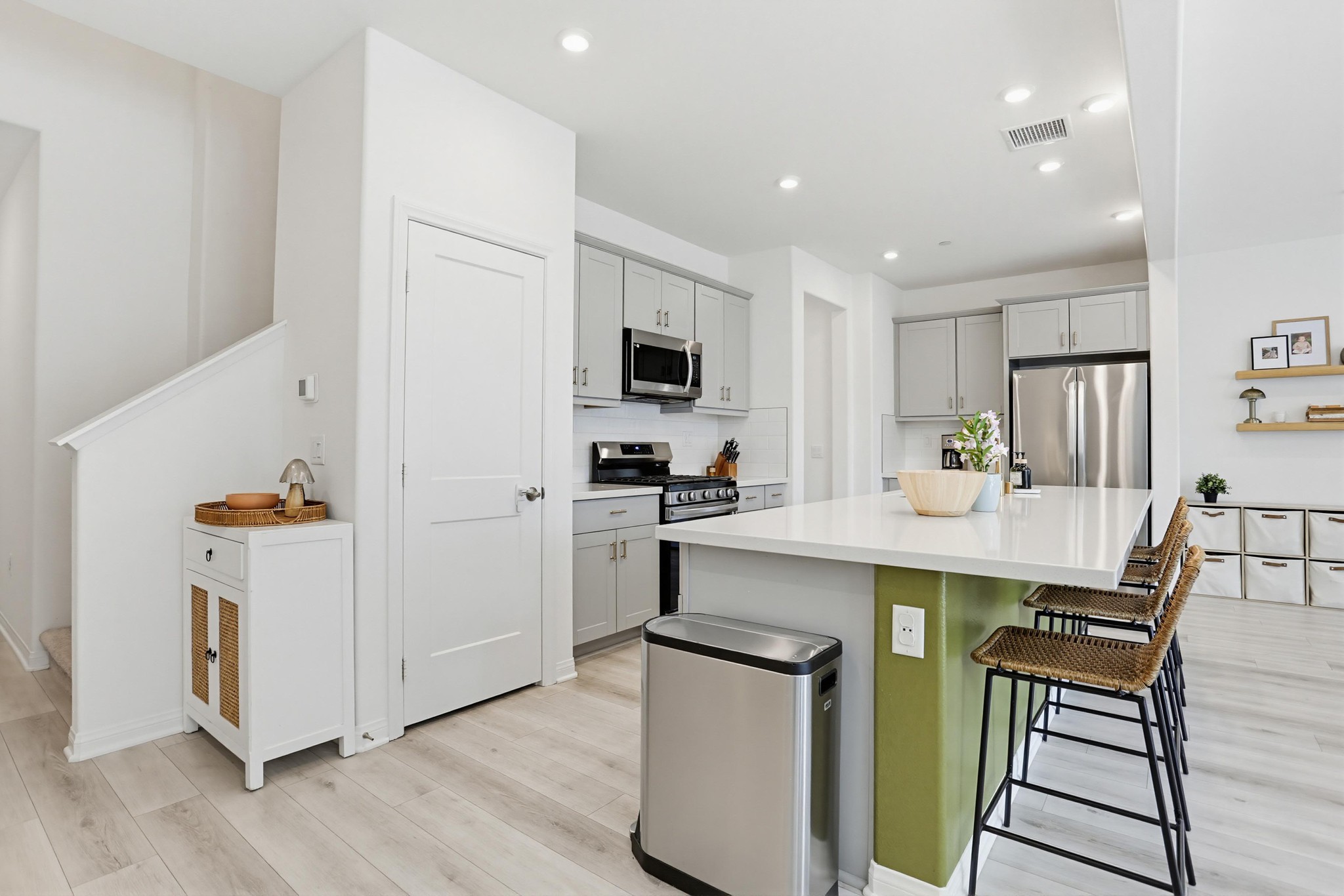 Virtual tour photo 8 of 43 for 1739 Vallye Oak Wy