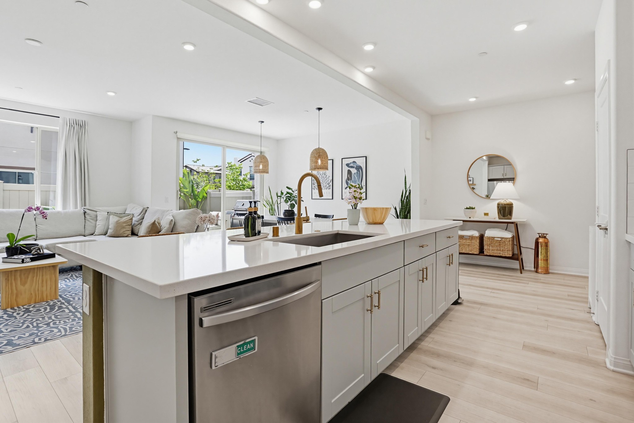 Virtual tour photo 11 of 43 for 1739 Vallye Oak Wy