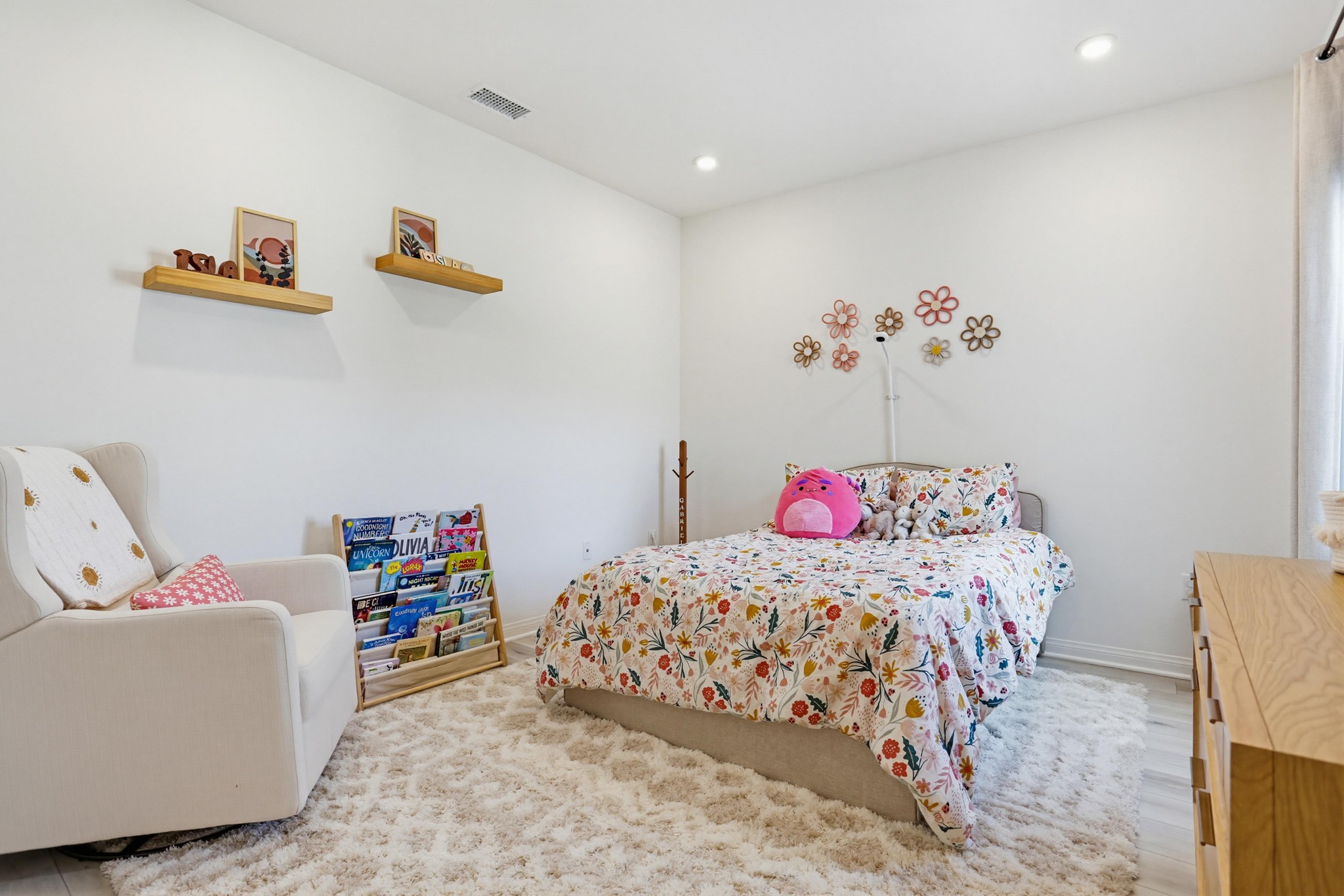 Virtual tour photo 36 of 43 for 1739 Vallye Oak Wy